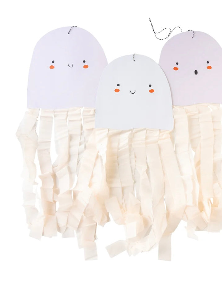 OVERSIZED GHOSTS WITH CREPE HANGING DECOR